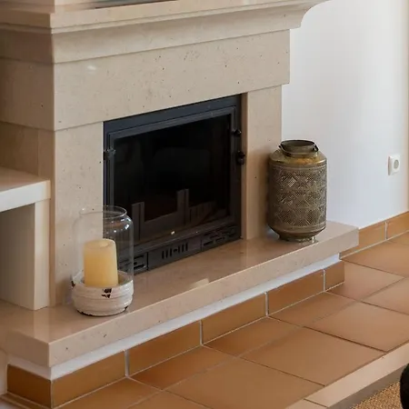 Anna - Vale De Lobo * Distrikt Faro