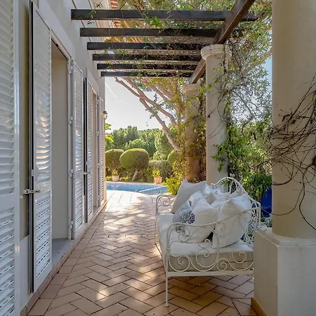 Anna - Vale De Lobo *