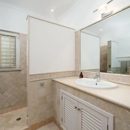 Anna - Vale De Lobo *