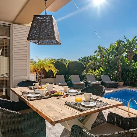 Anna - Vale De Lobo Villa